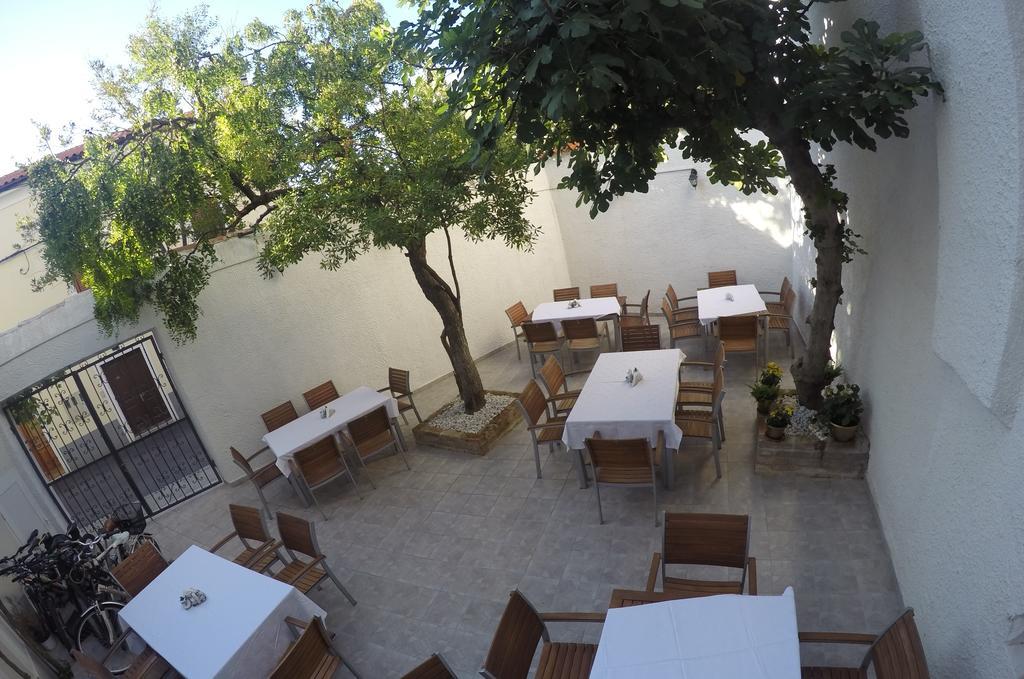 Guest House Neho Cres Esterno foto