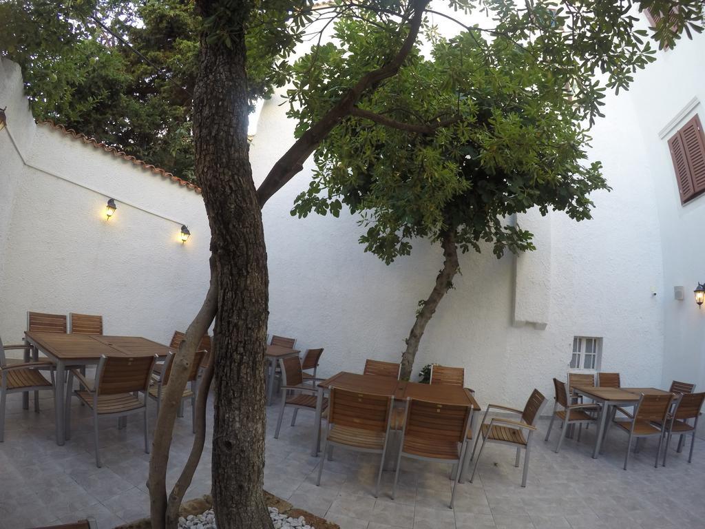 Guest House Neho Cres Esterno foto