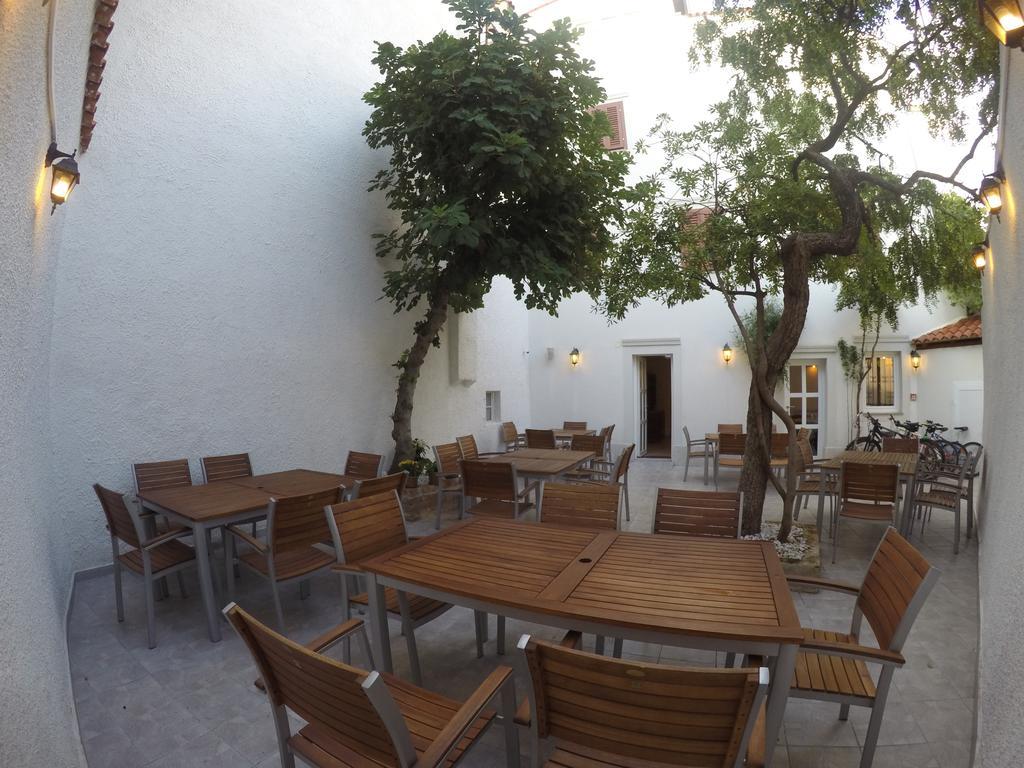 Guest House Neho Cres Esterno foto