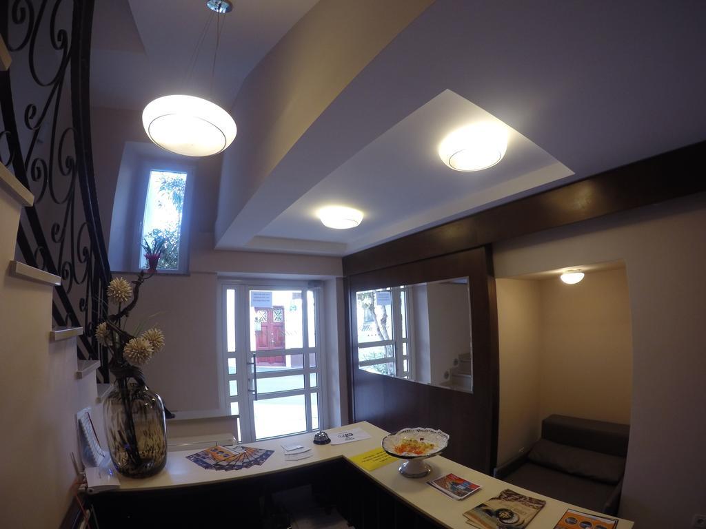 Guest House Neho Cres Esterno foto